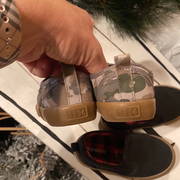 Toddlers old navy vans style slip ons shoes - Picture 5 of 6